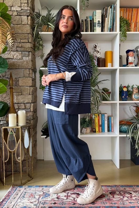 Sunday Morning Chill Sweatshirt Navy & Denim